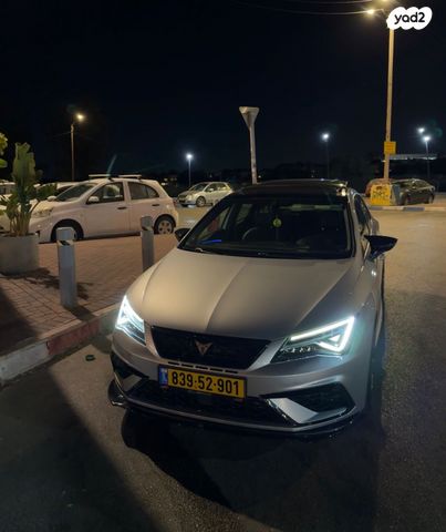 מודעת רכב סיאט לאון