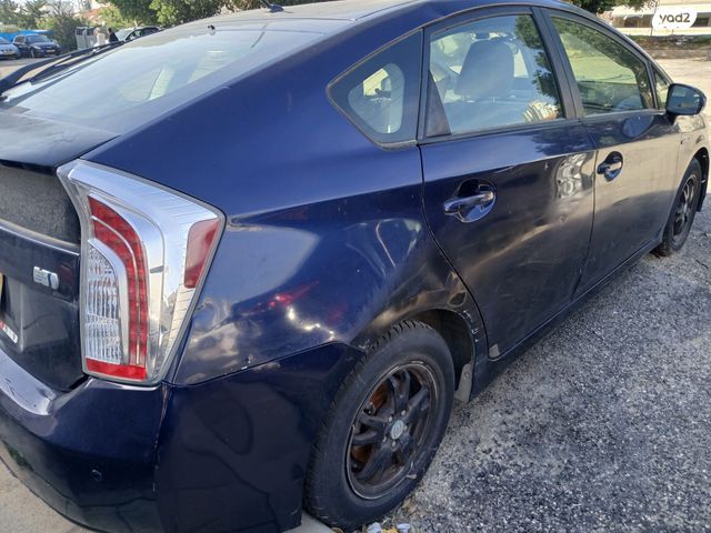 מודעת רכב טויוטה פריוס