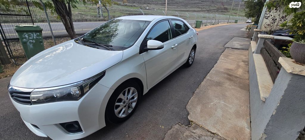 מודעת רכב טויוטה קורולה