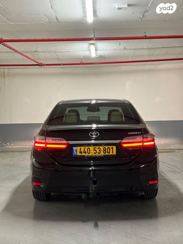 טויוטה קורולה