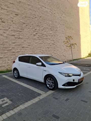 מודעת רכב טויוטה אוריס