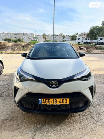 מודעת רכב טויוטה C-HR