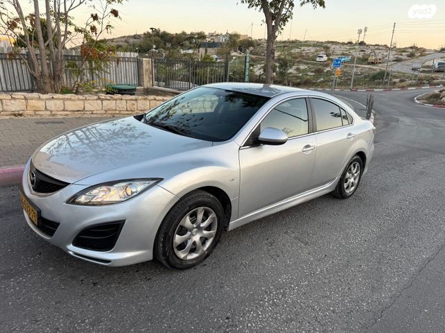 מודעת רכב מאזדה 6