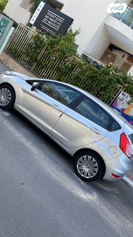 מודעת רכב פורד פיאסטה