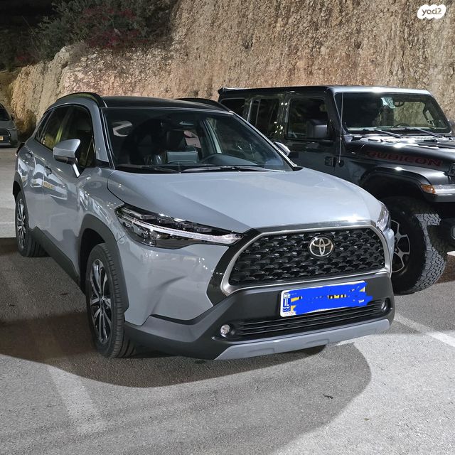 טויוטה קורולה קרוס