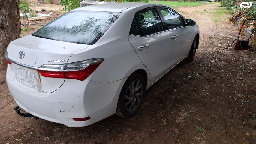 מודעת רכב טויוטה קורולה