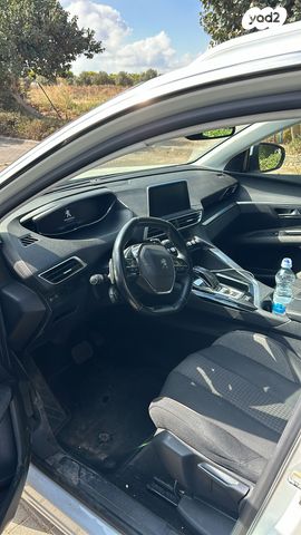 מודעת רכב פיג'ו 3008