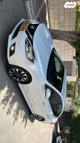 ניסאן סנטרה