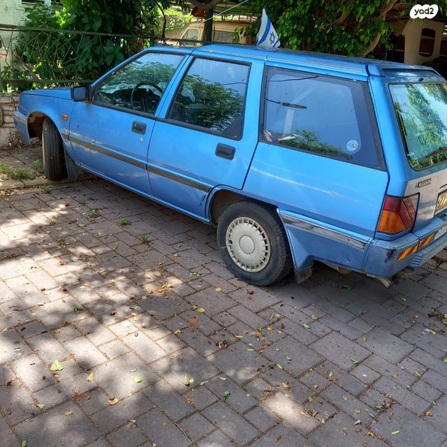 מודעת רכב מיצובישי לנסר