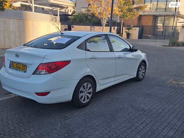 יונדאי אקסנט i25