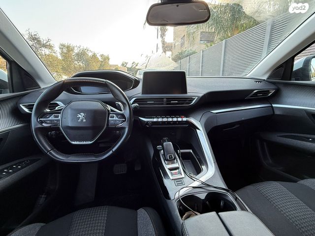 מודעת רכב פיג'ו 5008