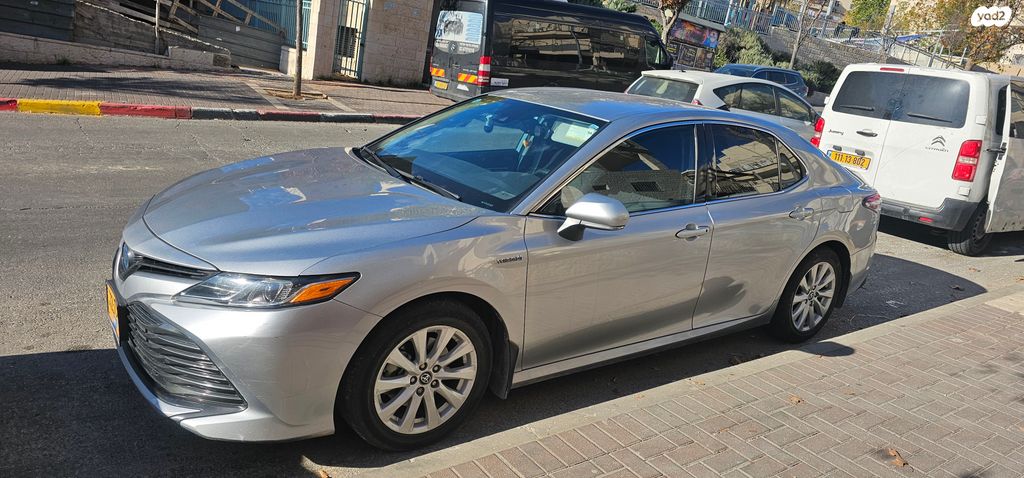 מודעת רכב טויוטה קאמרי