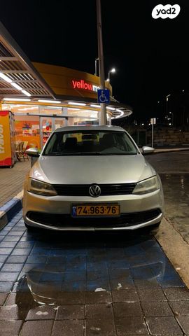 מודעת רכב פולקסווגן ג'טה 