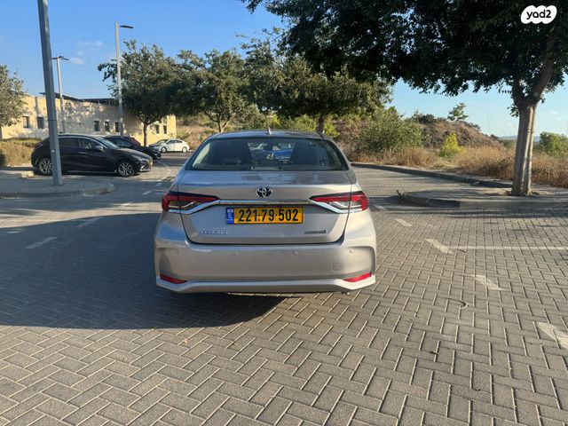 טויוטה קורולה
