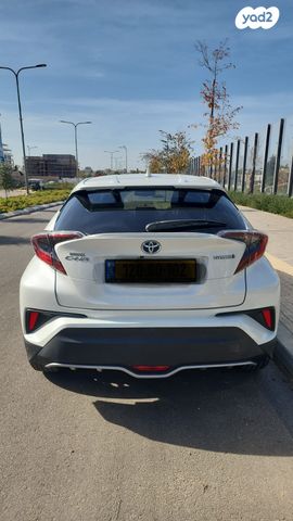 טויוטה C-HR