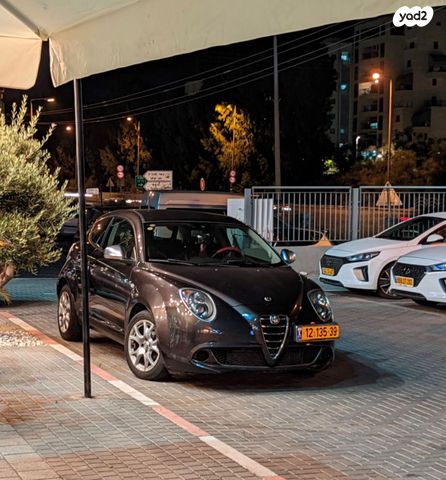 מודעת רכב אלפא רומיאו מיטו