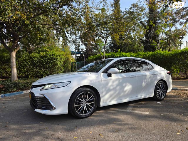 מודעת רכב טויוטה קאמרי