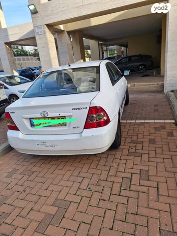 טויוטה קורולה