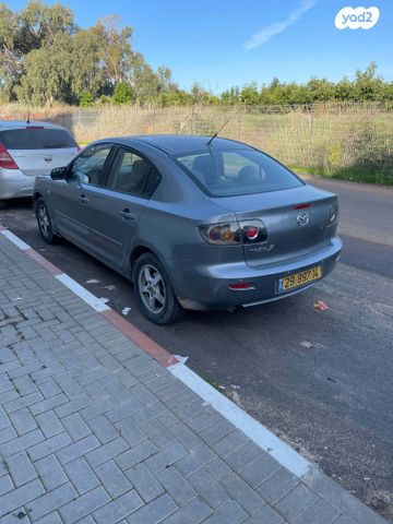 מאזדה 3