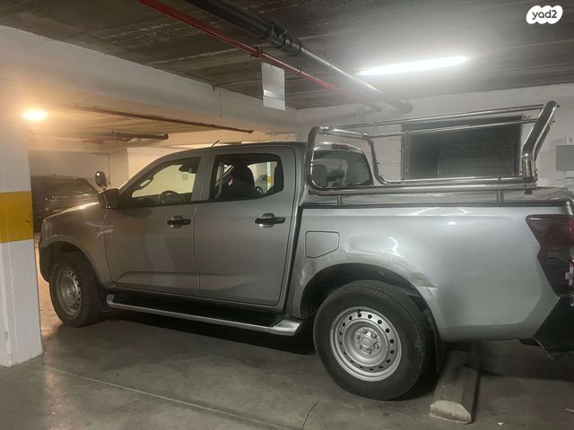 איסוזו די-מקס