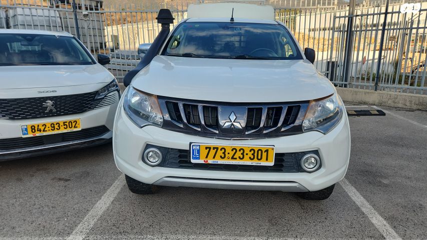 מודעת רכב מיצובישי טרייטון / L200