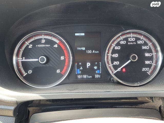 מיצובישי טרייטון / L200