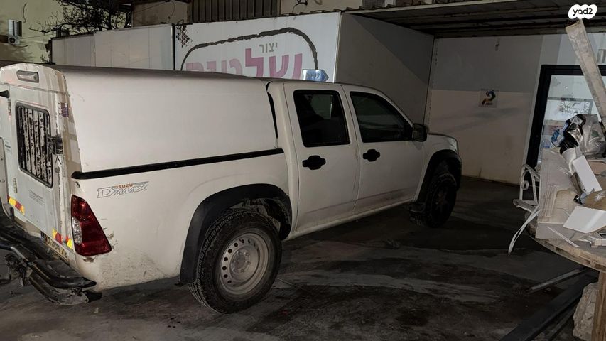 איסוזו די-מקס