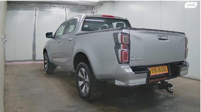 איסוזו די-מקס