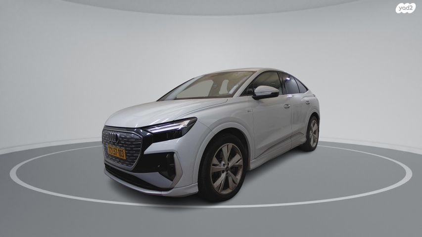 מודעת רכב אאודי Q4 e-tron