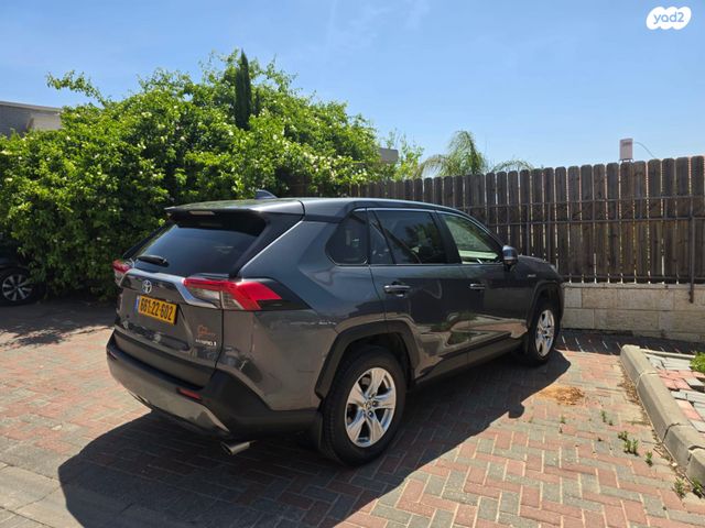 מודעת רכב טויוטה RAV4