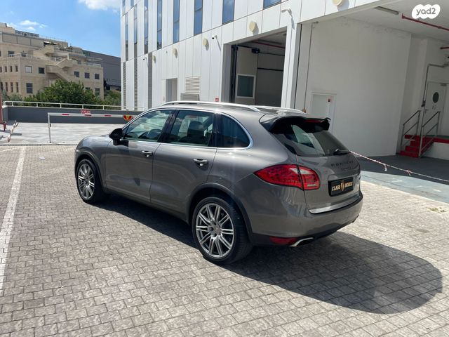 פורשה קאיין