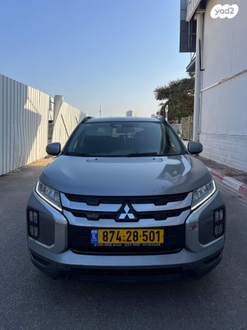 מודעת רכב מיצובישי ASX