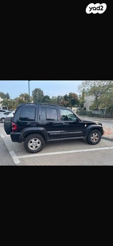 מודעת רכב ג'יפ צ'ירוקי