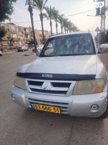 מיצובישי פג'רו