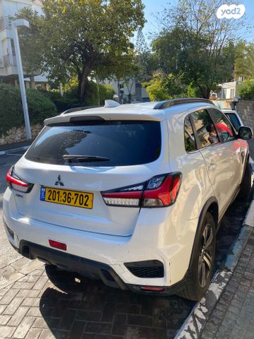 מודעת רכב מיצובישי ASX