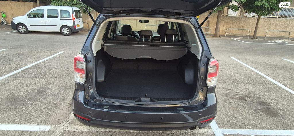 סובארו פורסטר