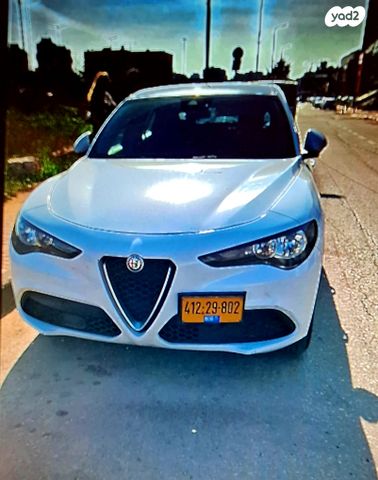 מודעת רכב אלפא רומיאו סטלביו
