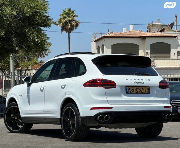 פורשה קאיין