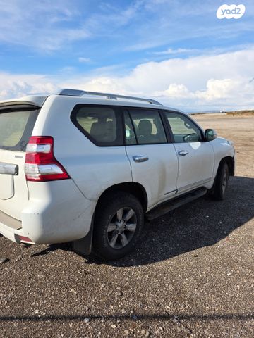 טויוטה לנד קרוזר