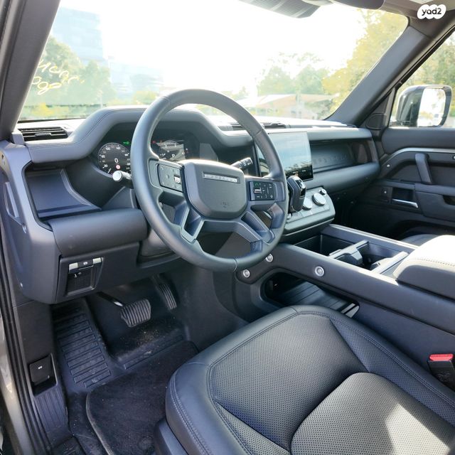 לנד רובר דיפנדר