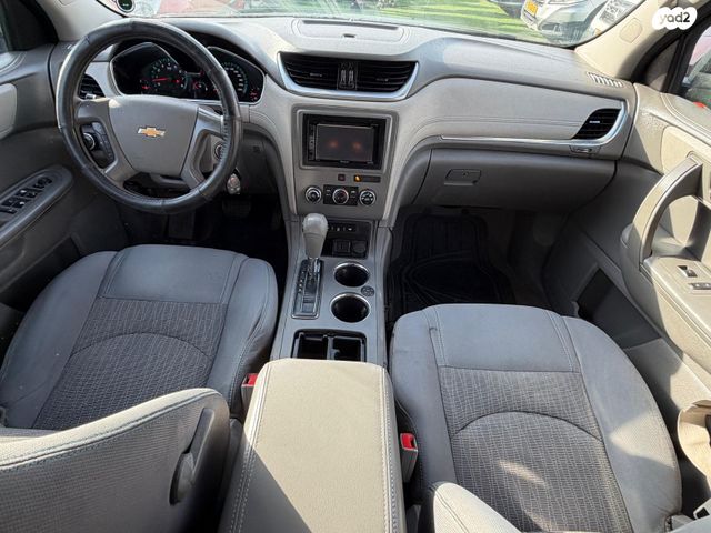 שברולט טראוורס