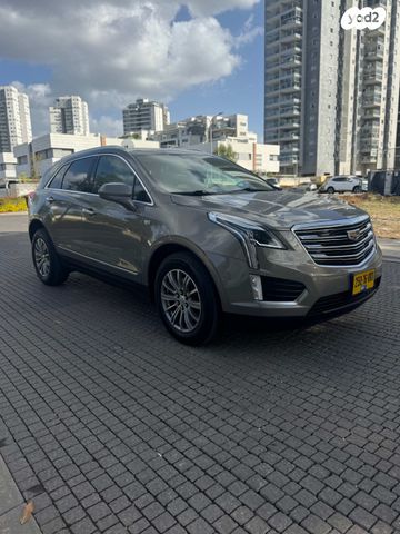 קאדילק XT5