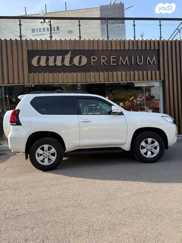 טויוטה לנד קרוזר