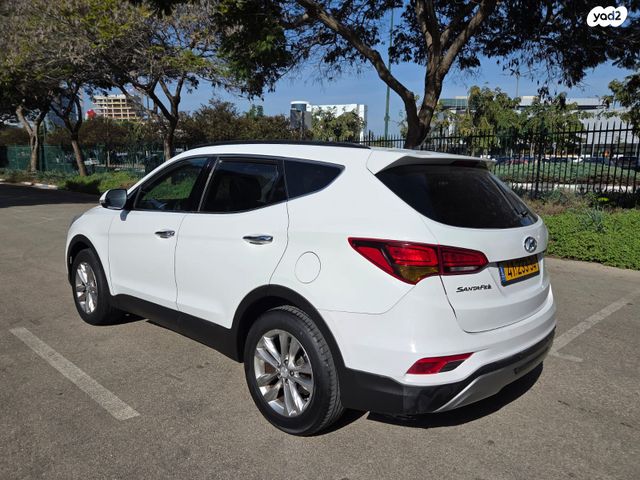 יונדאי סנטה פה