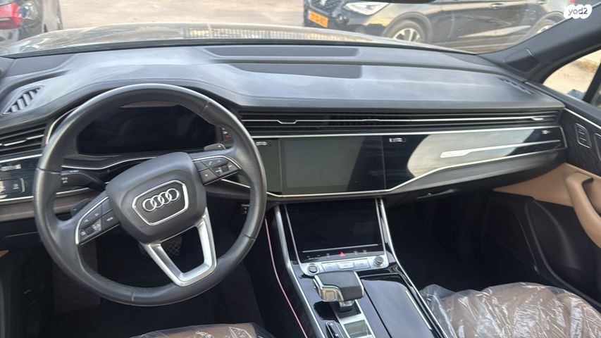 אאודי Q7