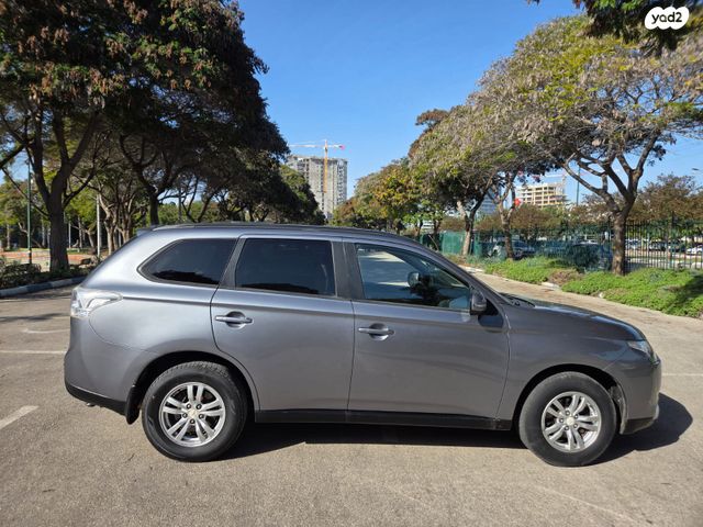 מיצובישי אאוטלנדר