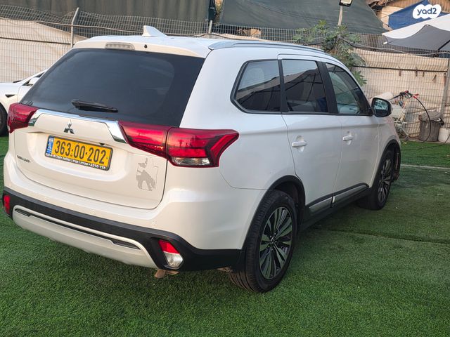 מודעת רכב מיצובישי אאוטלנדר
