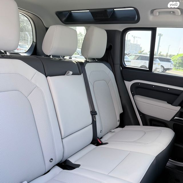 לנד רובר דיפנדר