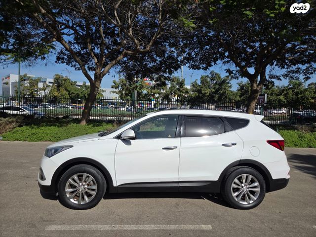 יונדאי סנטה פה