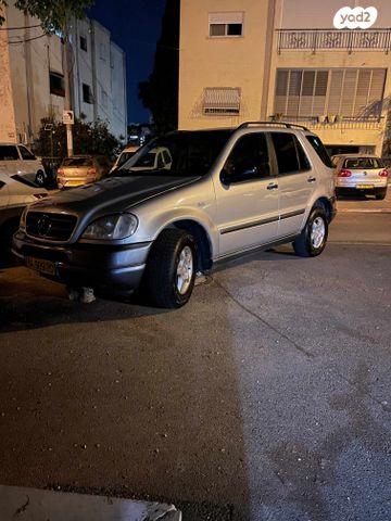 מודעת רכב מרצדס-בנץ ML